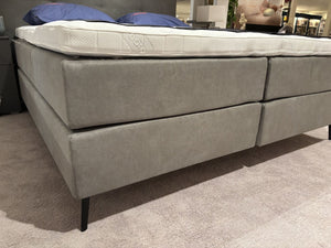 Boxspring Stud (180x210)
