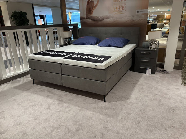 Boxspring Stud (180x210)