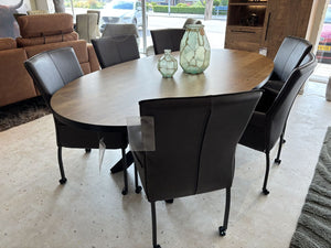 Eetkamertafel Oval