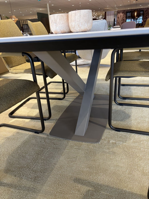 Eettafel Oxxio